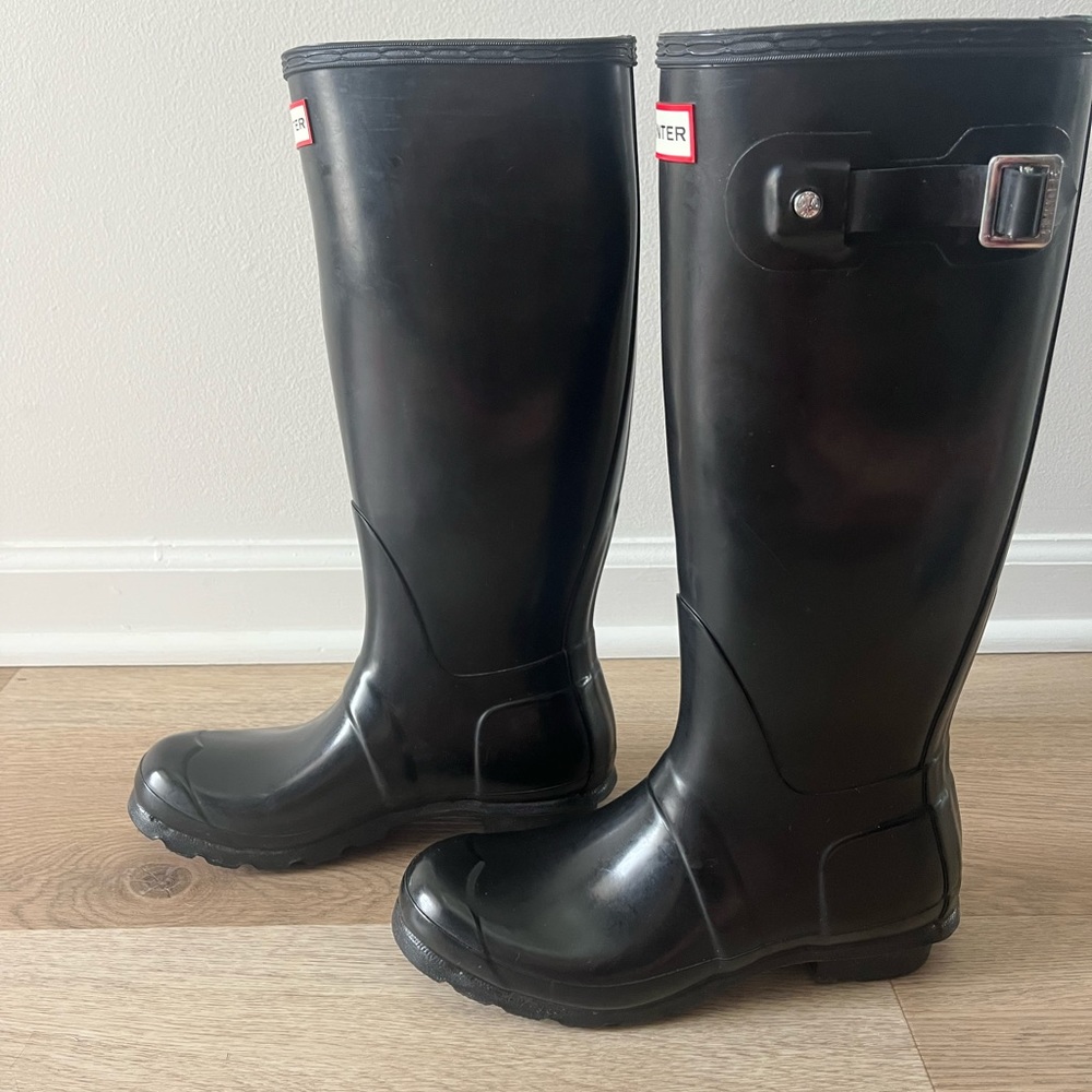 Rain boots